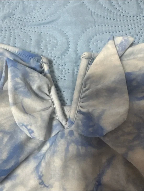 Victoria's Secret Blue and White Tie-Dye One-Piece Swimsuit A63 - Picture 3 of 8